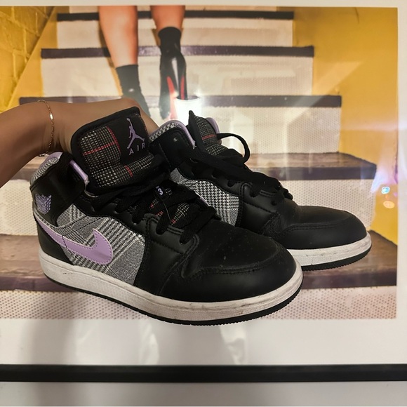 Houndstooth Jordan - Picture 2 of 3